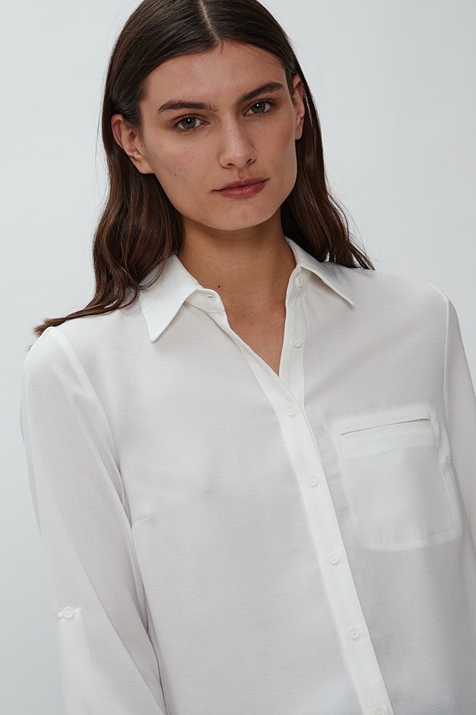 BLUSA iO