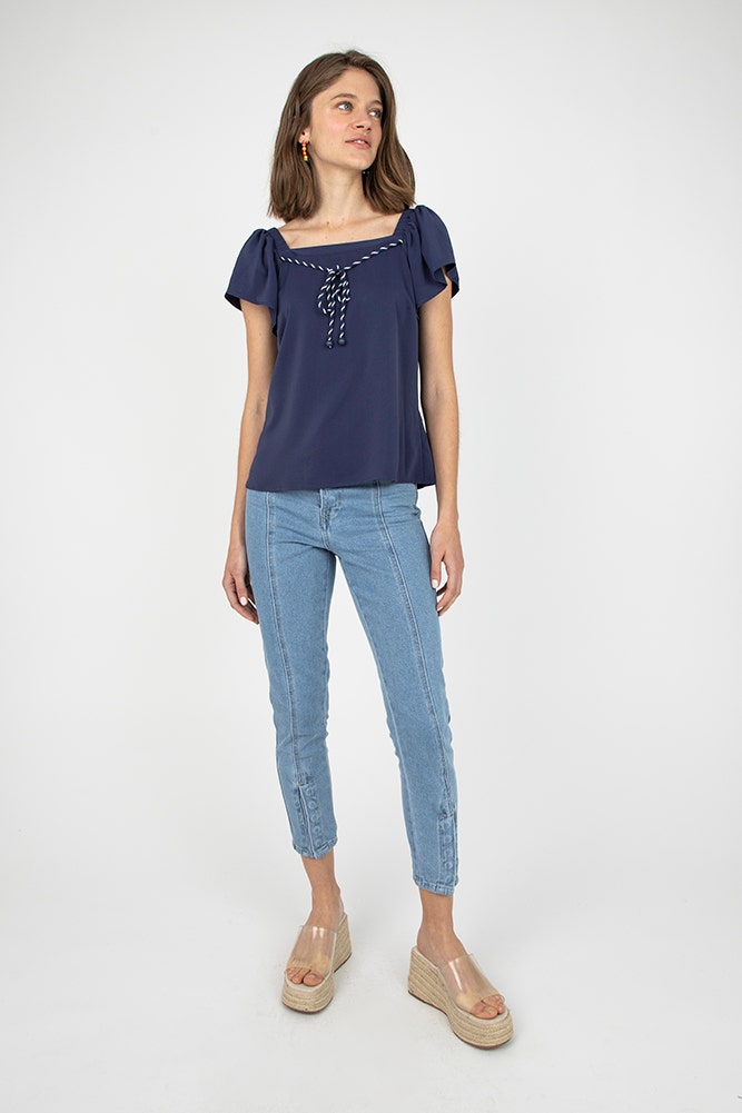 BLUSA iO