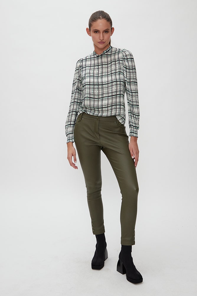 BLUSA iO