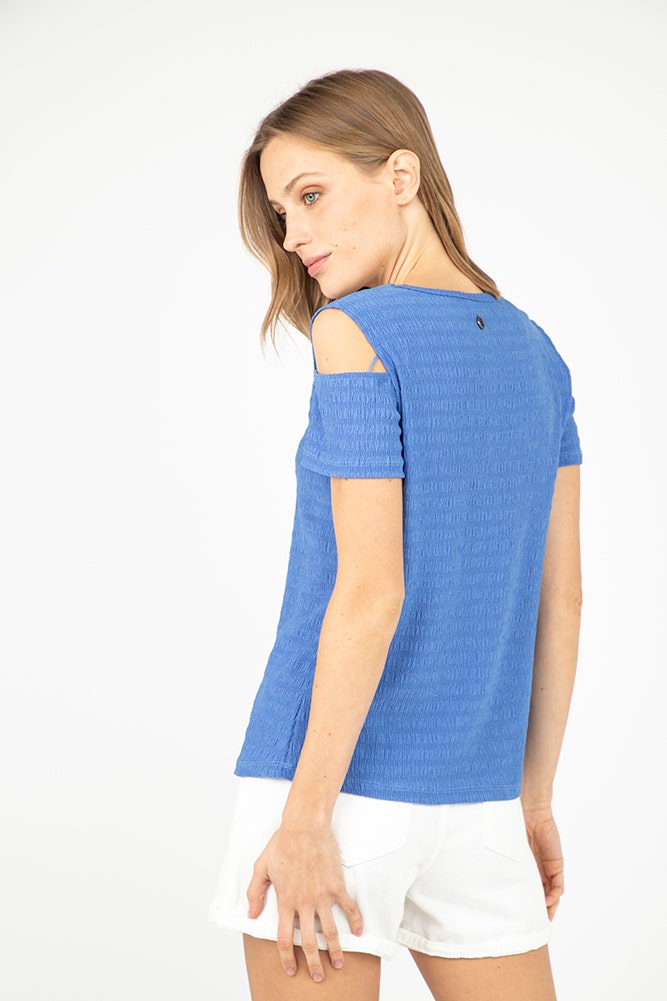 POLERA CUT OUT