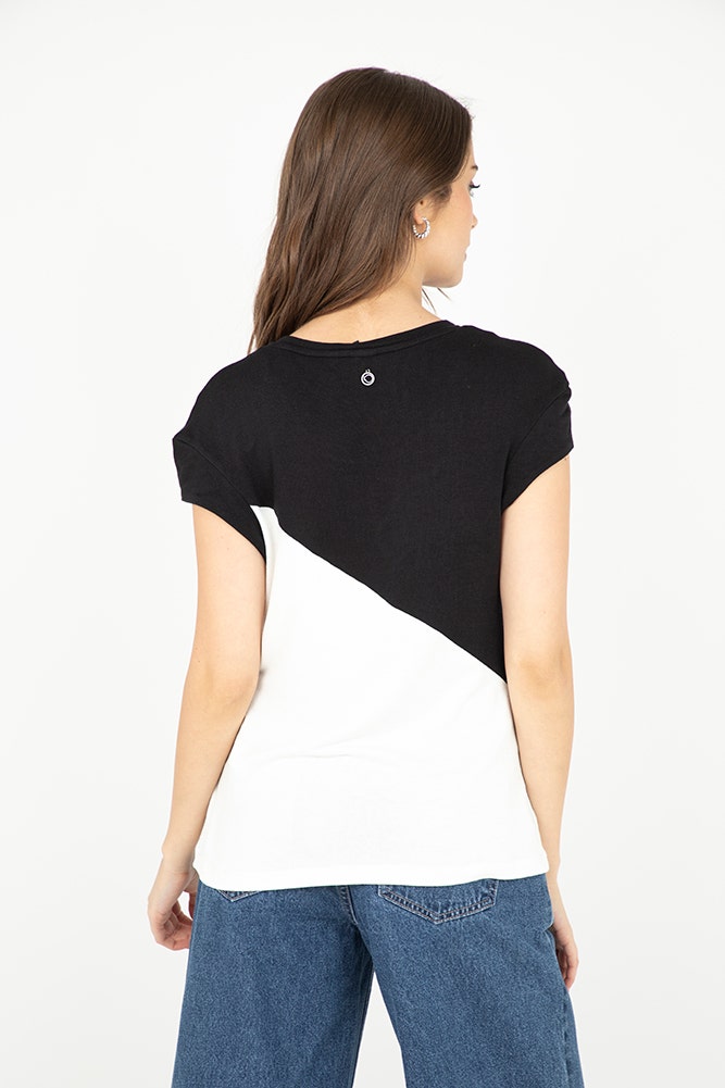 POLERA ESTAMPADA