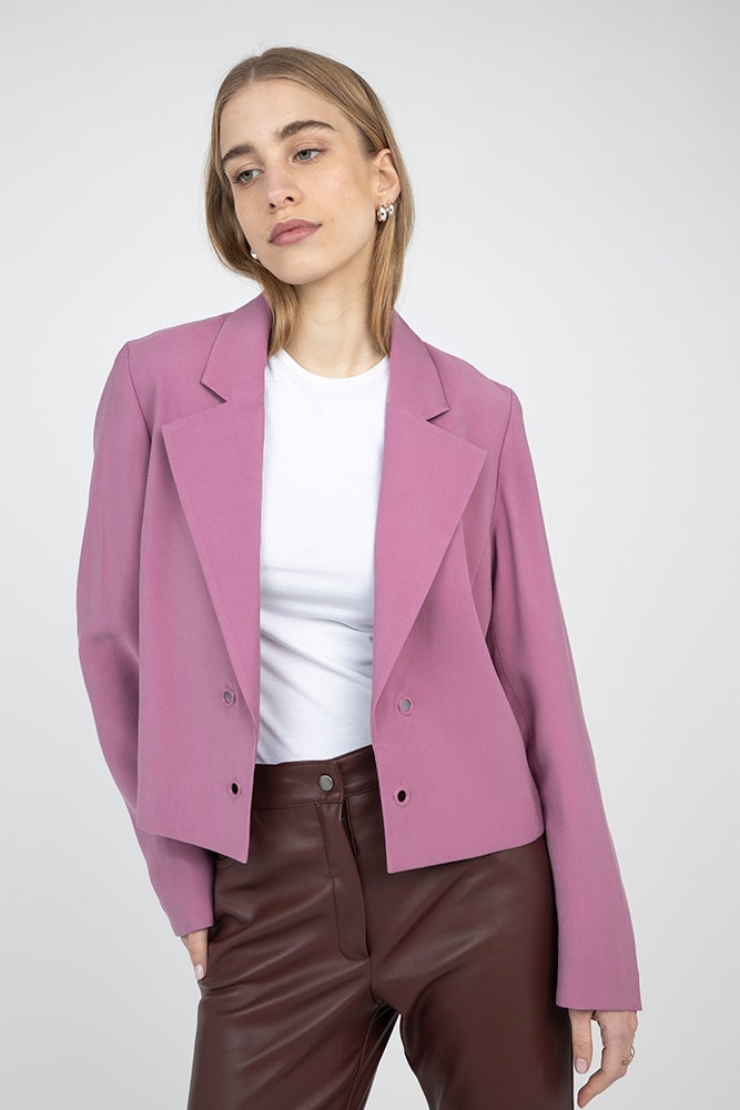 BLAZER CROP CON OJETILLOS
