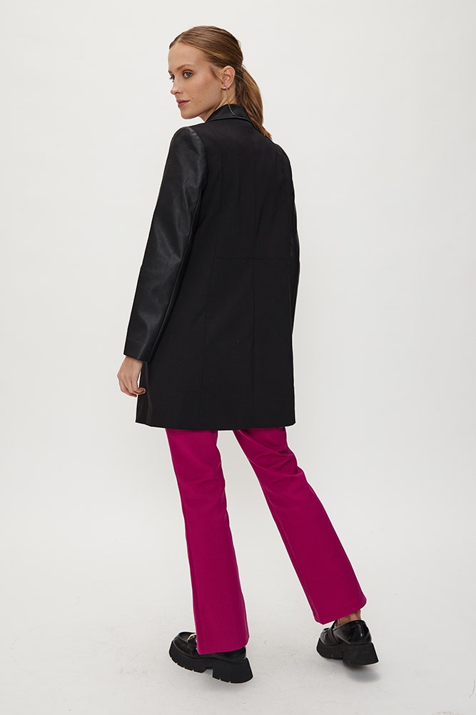 IMPERMEABLE TRENCH